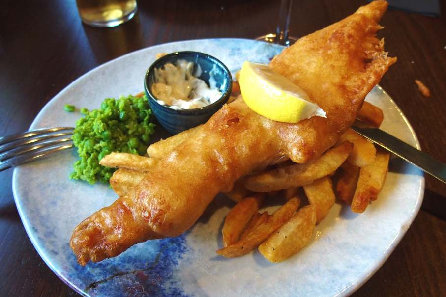 6 Quintessentially British Dishes for Overseas Students